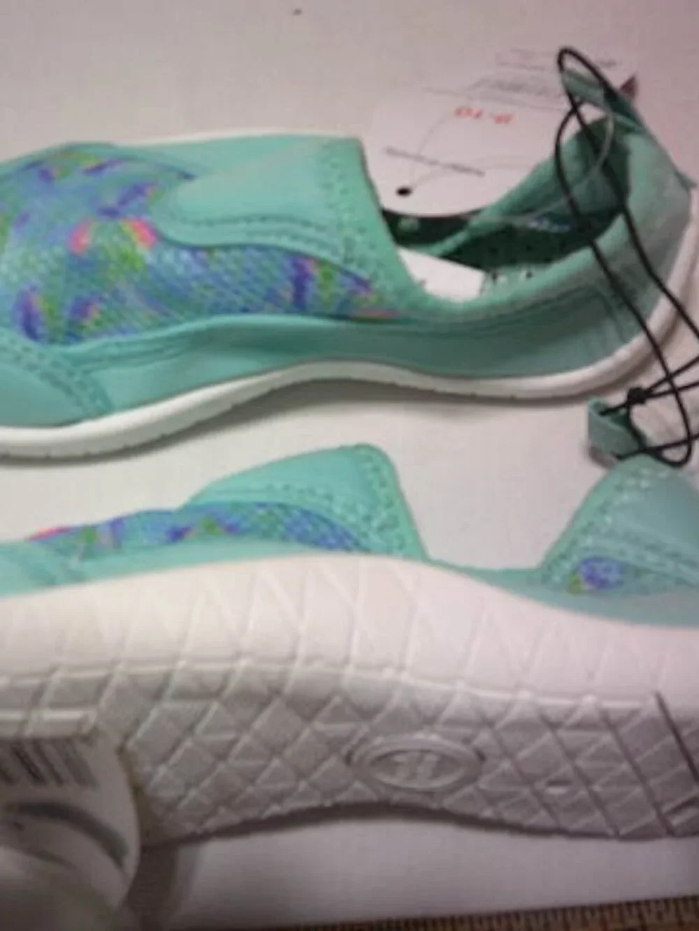 NEW GIRLS WONDER NATION SIZE 9-10 WATER POOL BEACH SHOES BLUE OMBRE SLIPONS 🏊‍♀
